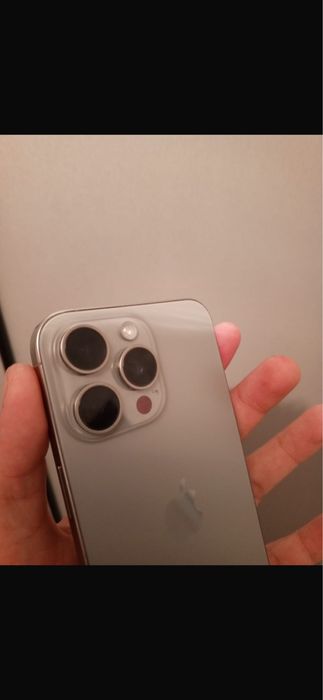 Продам айфон 15 про макс