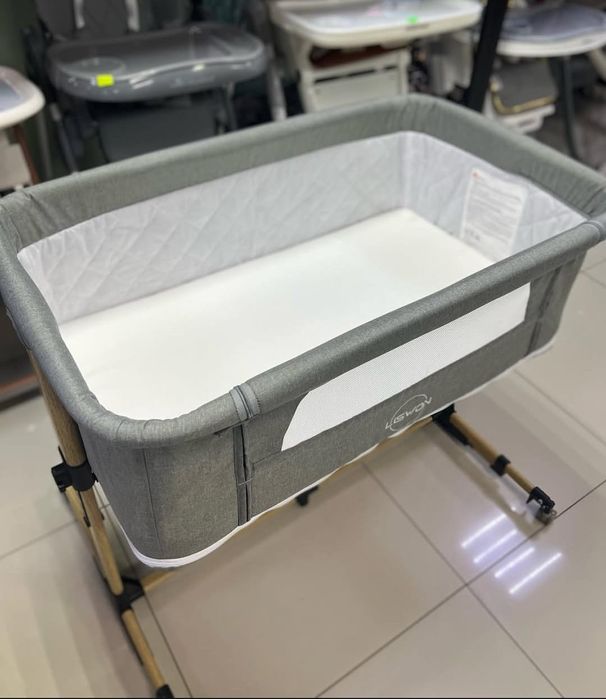 продаю кроватку-манеж