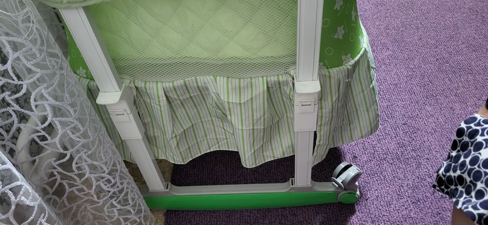 Продам детскую кровать-манеж