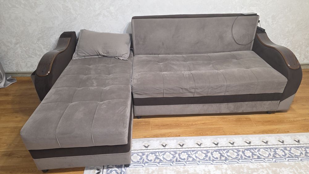 Продам диван самовывоз кшт