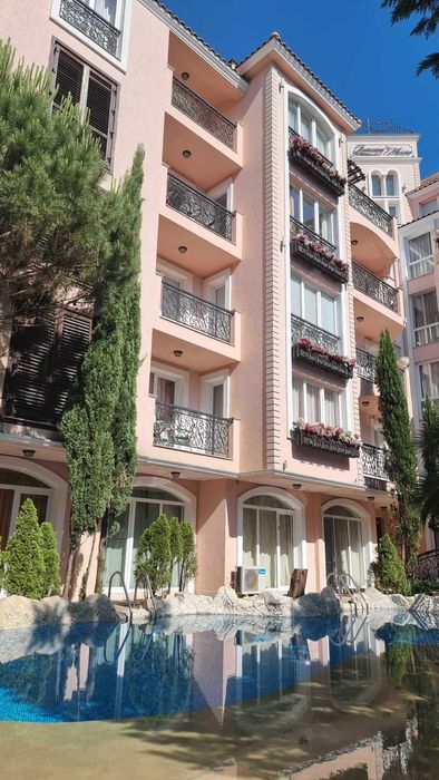 Дава се под наем Двустаен апартамент в к.к. Слънчев бряг - 50 кв.м за 117.3 € - Снимка #1