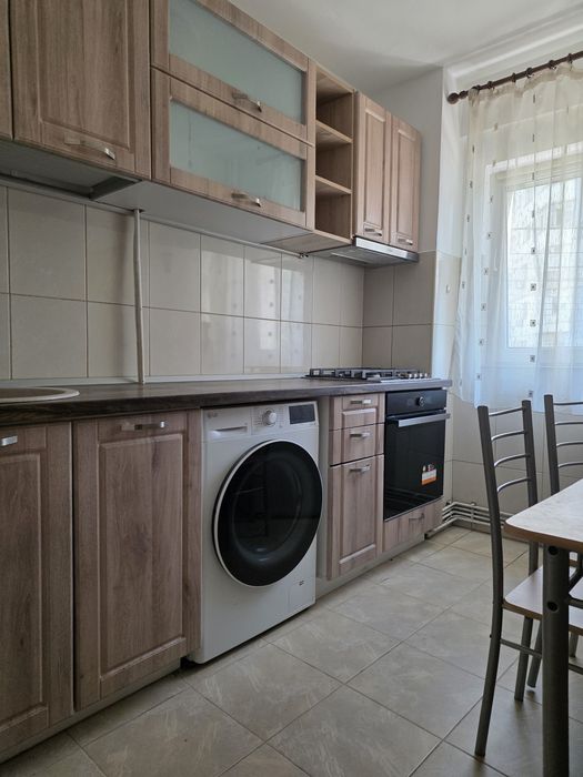 Proprietar 2 camere decomandat zona Zimbru