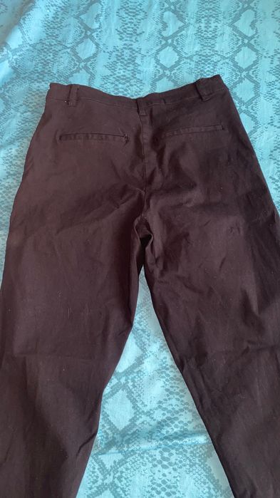 Pantaloni de costum trapez decupați jos M