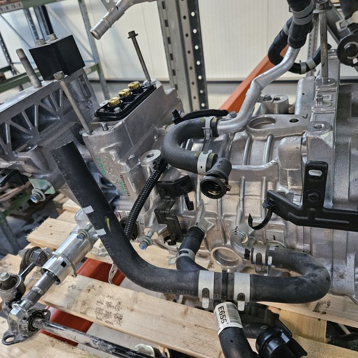 Хюндай кона 2022г ел двигател окачване