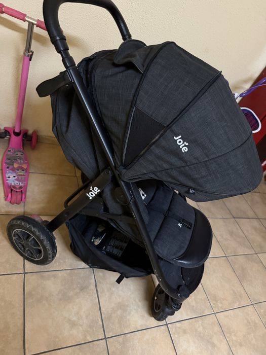 Коляска joie в отличном состоянии