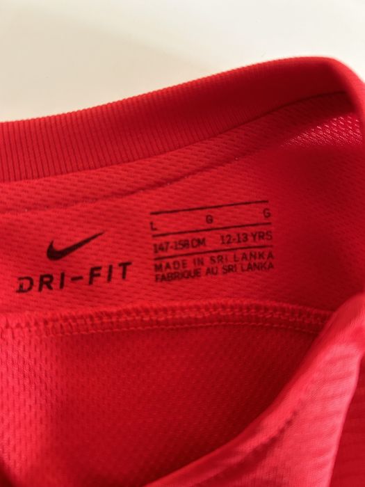 Спортна блузка Nike158