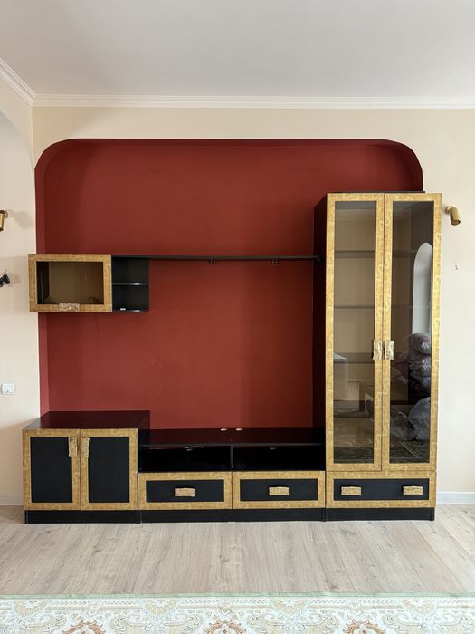 Продам стенку и и кресло