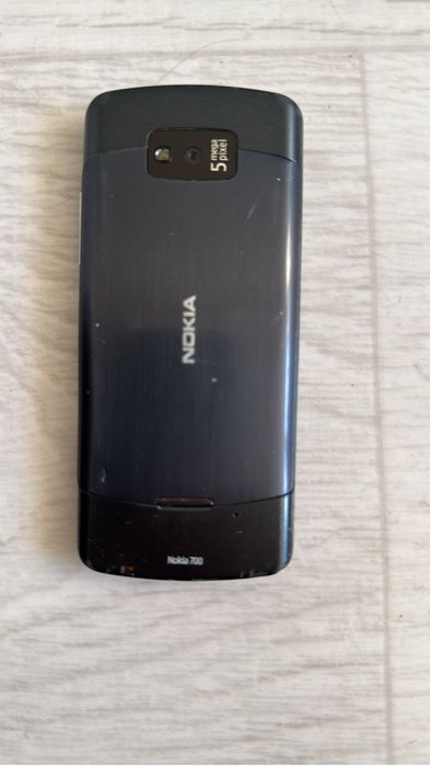 сотовый телефон inoi и Nokia 700