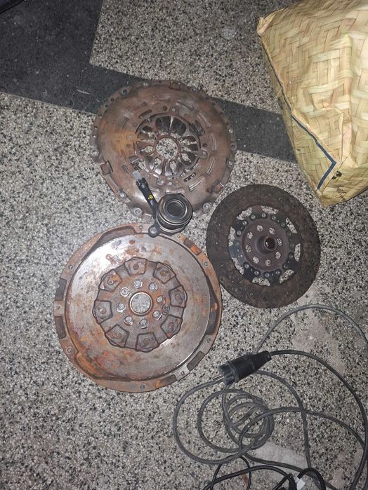 Комплект съединител