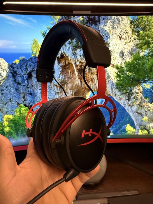 HyperX Alpha Wireless