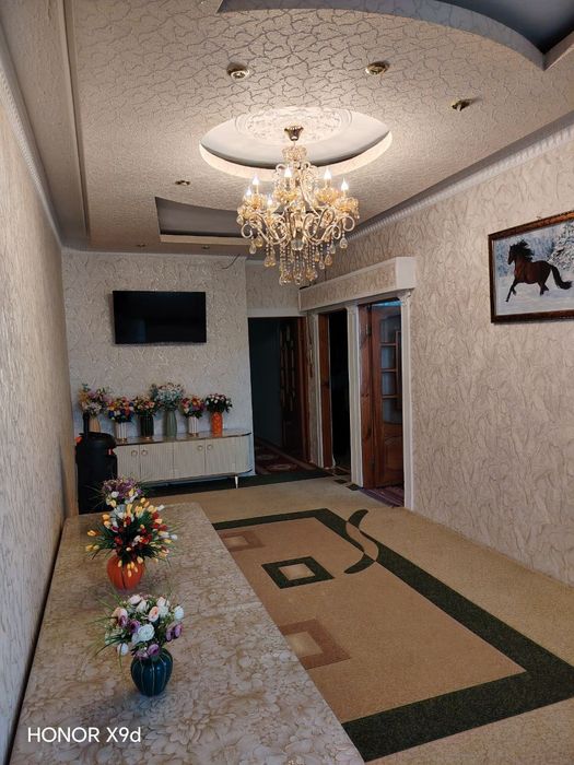 Продаётся 3-х комн.квартира Шарк 1,
Куксарой 7-мактаб