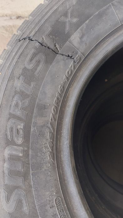 Продам 3покрышки недорого