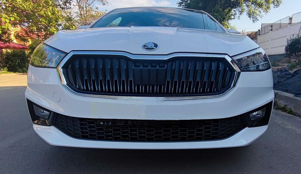 VANZARE AUTO Skoda Fabia IV - masină de oraș, consum mic