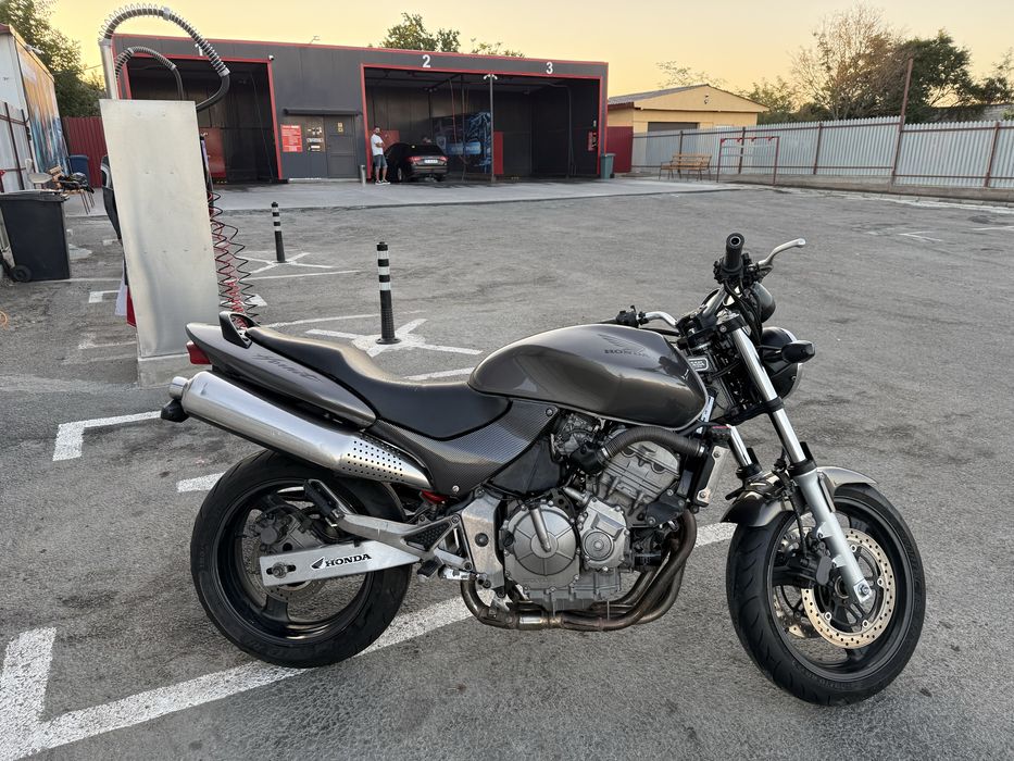 Honda hornet pc34 2001 ( nu yamaha , aprilia , kawasaki )