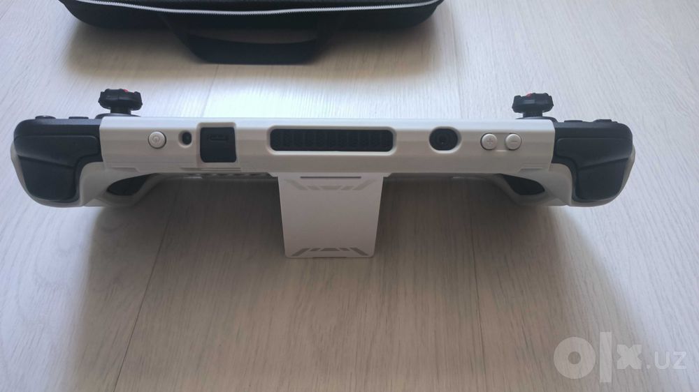 Продаю свой Steam Deck OLED 512 GB + кейс + док-станция