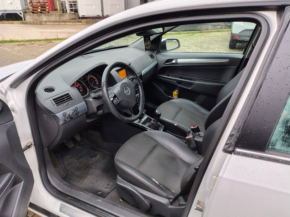 Opel Astra H  2009  1.6 benzina 116CP