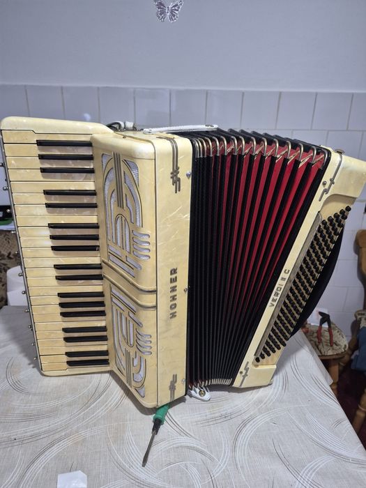 Acordeon hohner 120