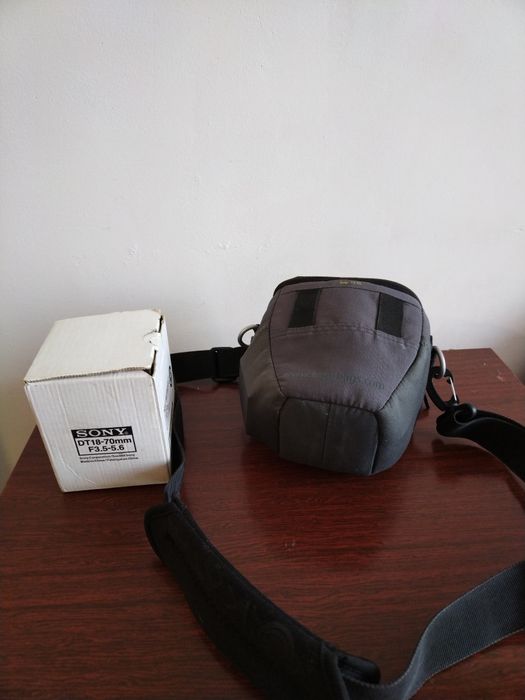 Продаётся фотоаппарат Sony.