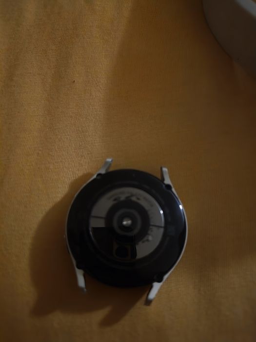Ceas samsung watch 4(NECESITA SCHIMB DE BATERIE)