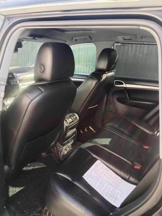 Порш Карен состояние хорошее срочно