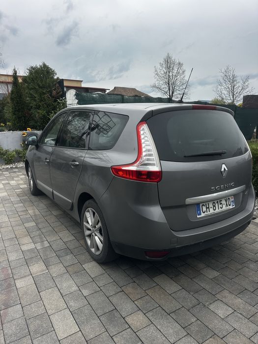 Renault Scenic Initiale Paris 7 locuri
