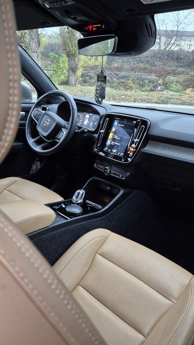Volvo xc 40 2.0d 2020 vand accept unele variante
