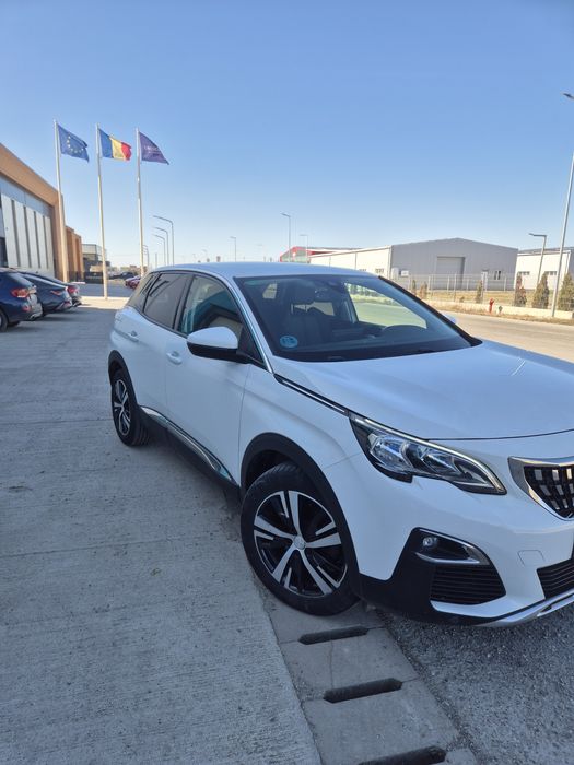 Vând Peugeot 3008 2019 1.2 benzina