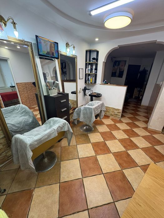 Salon Central zona Palatul de Justitie