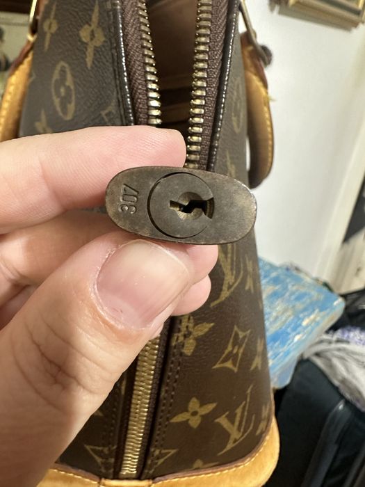 Geanta vintage Louis Vuitton Alma 307