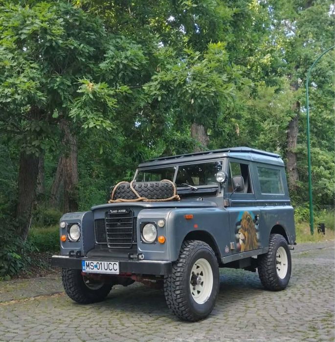 Land Rover (Defender)