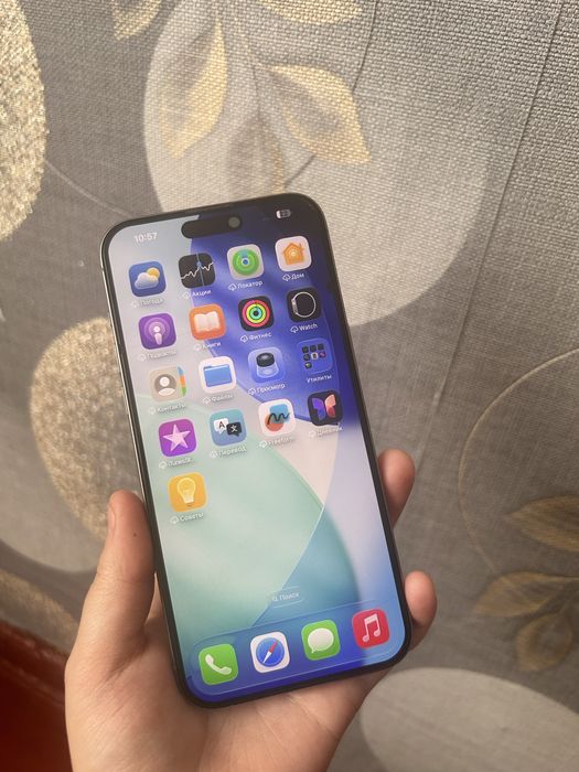 Продам срочно айфон 15 про макс