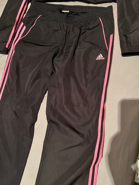 Adidas анцунг размер М или 40 номер