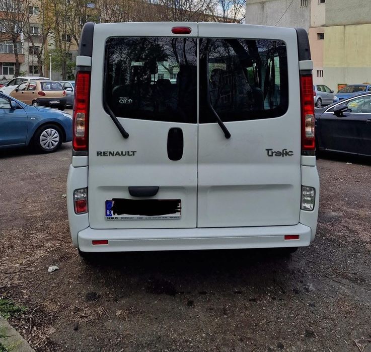 RENAULT Trafic 2014 — imagine 3