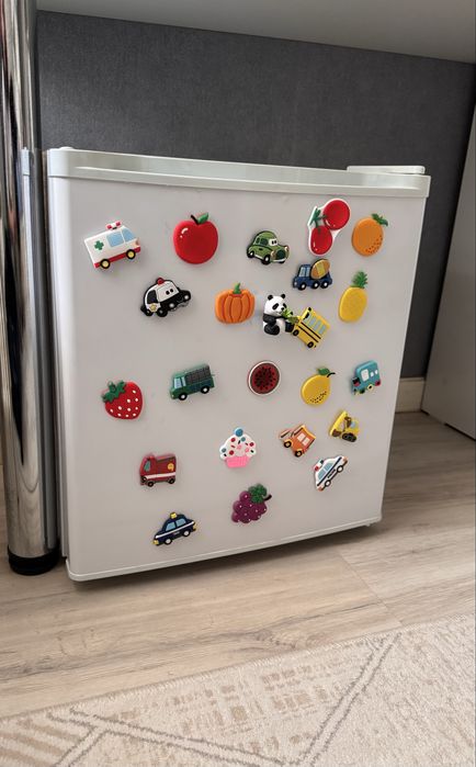 Продам мини холодильник