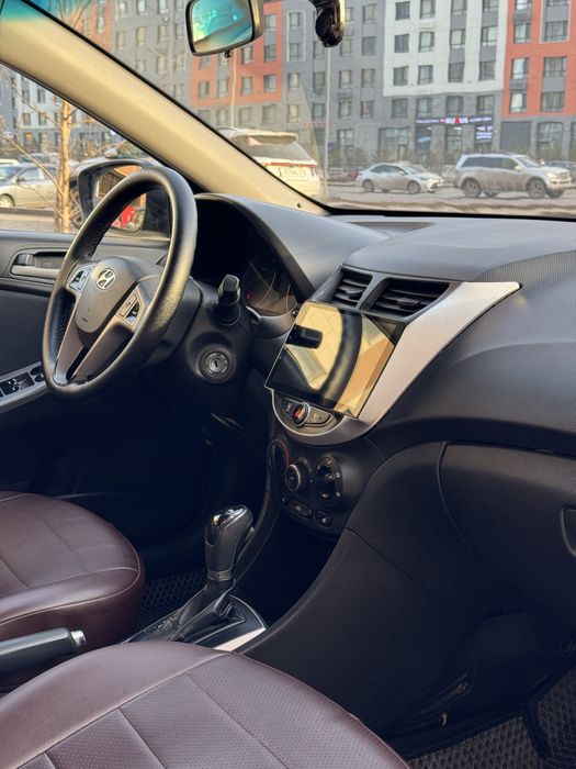 Hyundai Accent 2015г