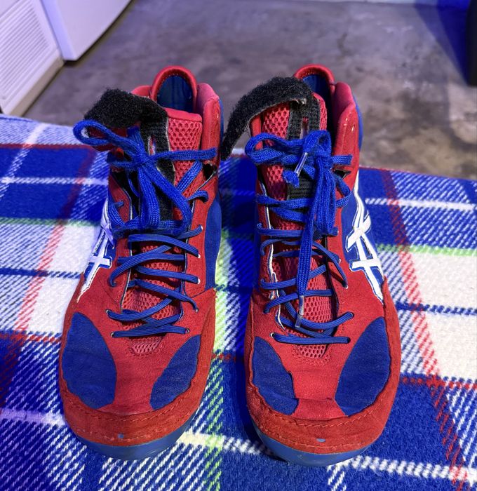 Борцовки  ASICS Dan Gable Evo(38) и Nike (45)
