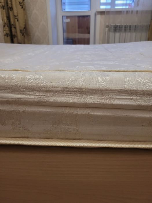 Матрац 1.6х2 б/у отдам даром