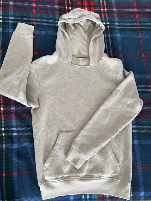 Carte noua cu eticheta