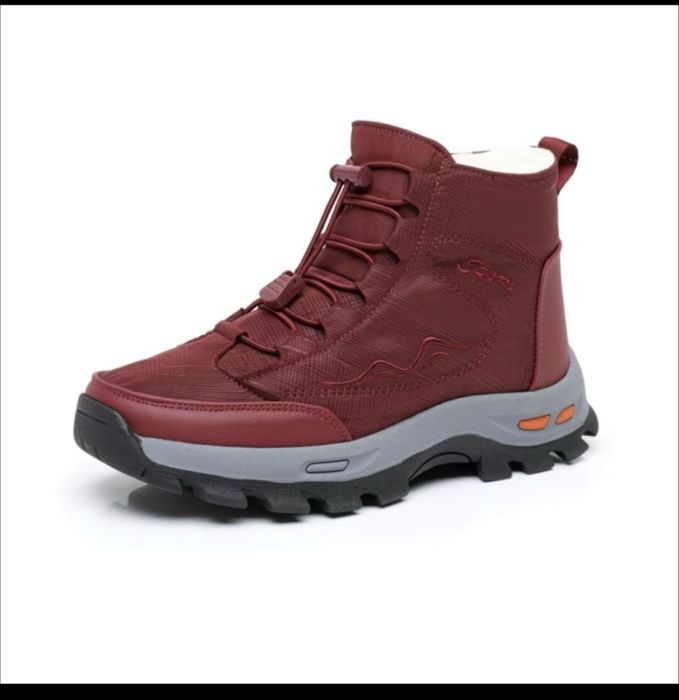 Зимние женские ботинки