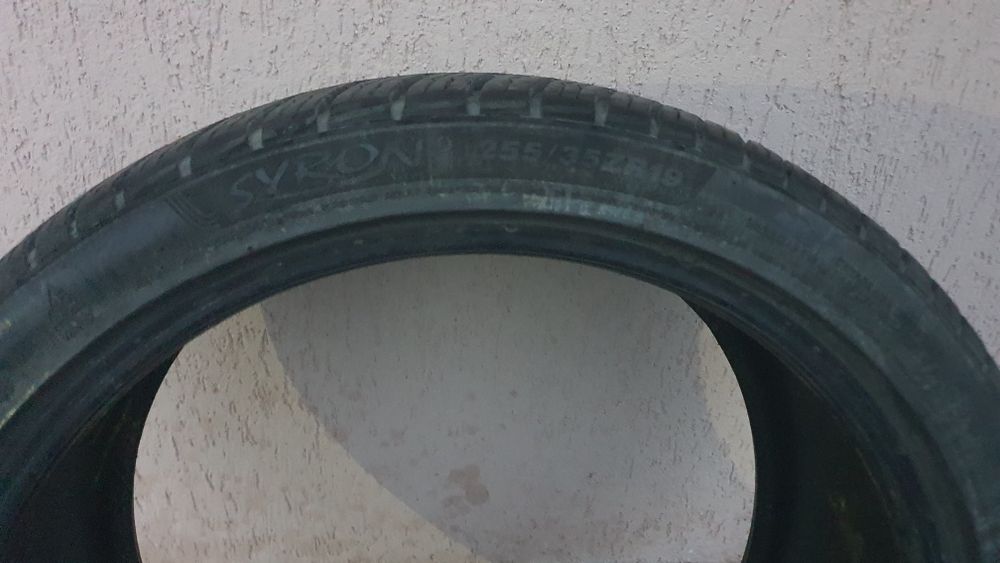 Anvelopă Syron 255/35/19