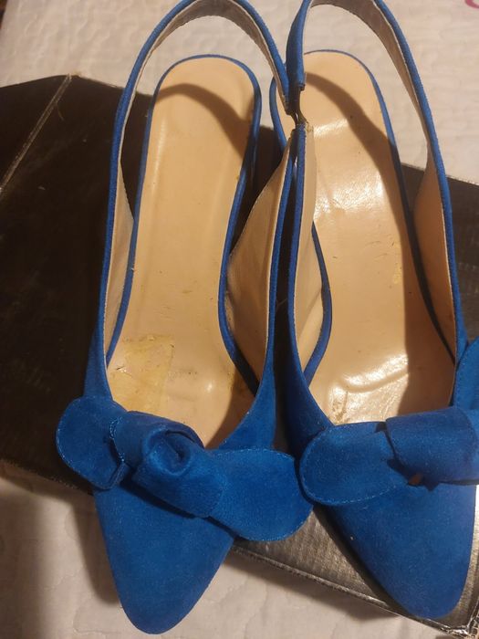 Pantofi eleganti , marimea 37 si Funky Buddha, pt  baie, nou, cu eticheta