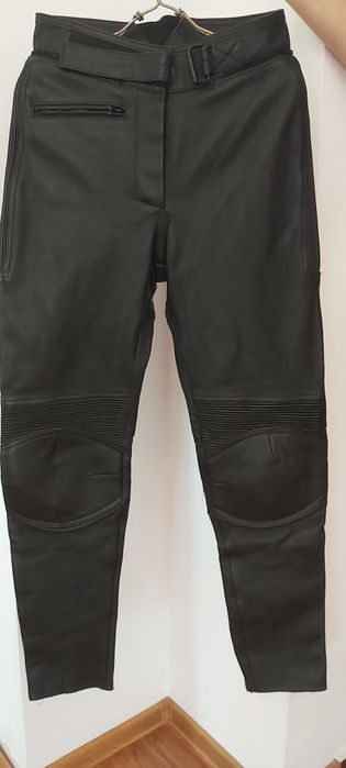 Costum moto din piele Cafe racer.marimea 42