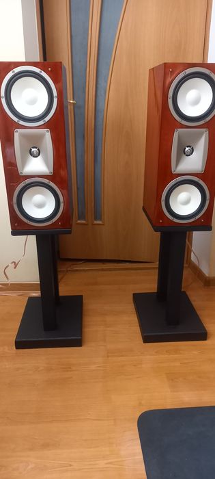 Акустика Yamaha NS 7 HX