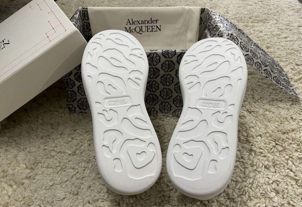 Adidasi Alexander Mcqueen full alb white premium din piele