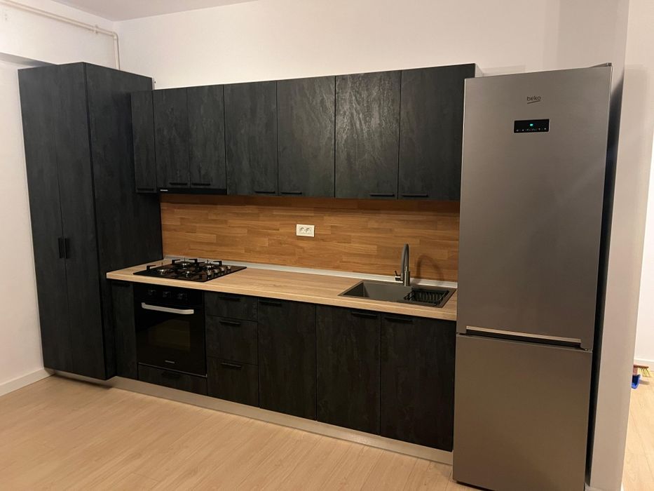 Direct proprietar inchiriez apartament