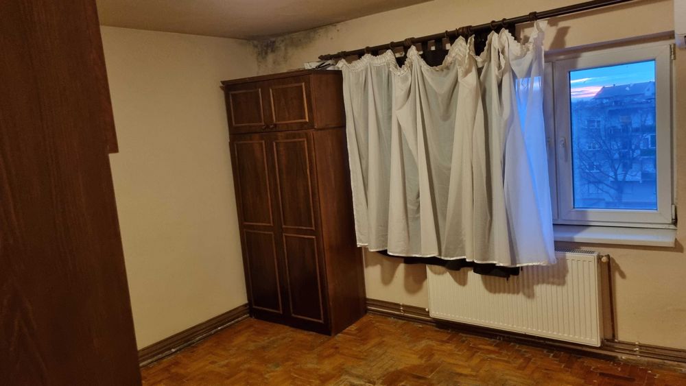 De vanzare apartament cu doua camere