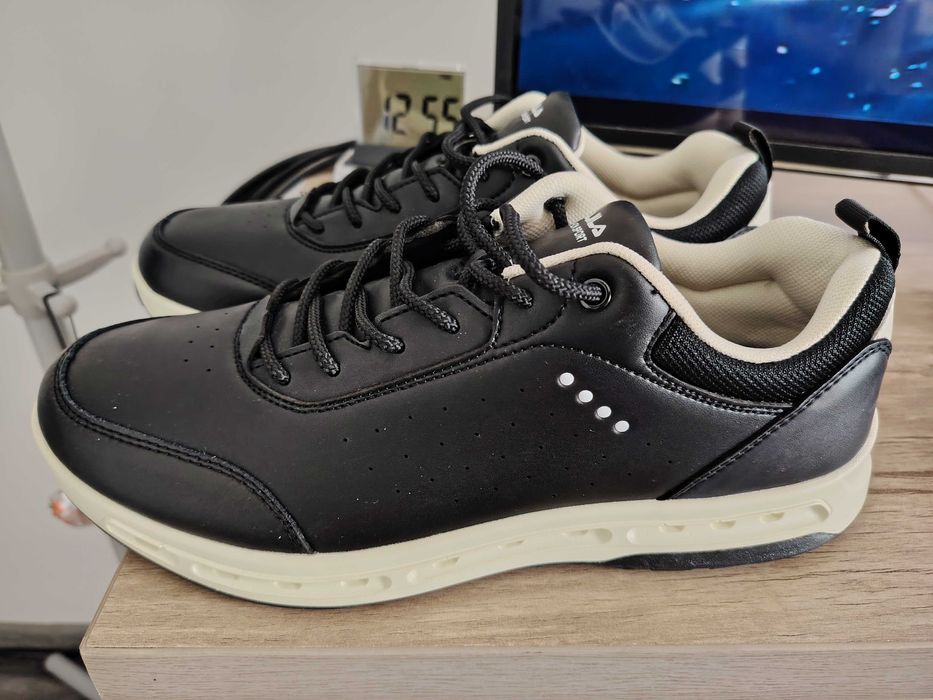 кроссовки летние 44 размер kajila стелька 30см а нога 27см должна быть