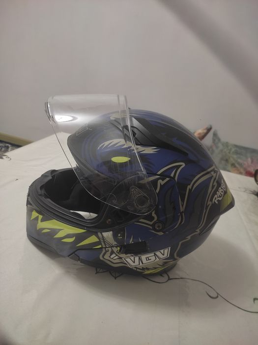 Moto shlem DOT KASKA sotiladi