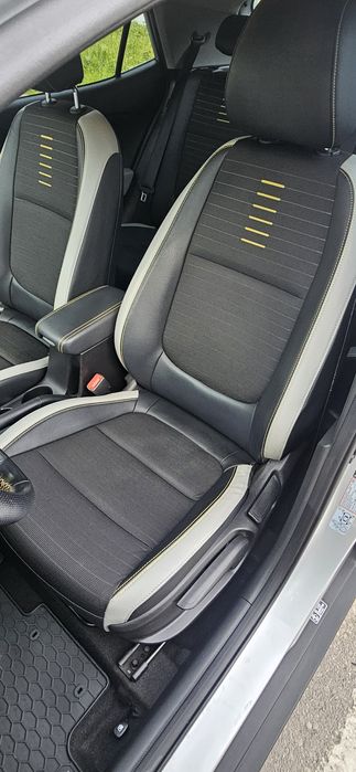 Kia Stonic 2019 1.4 бензин автоматик