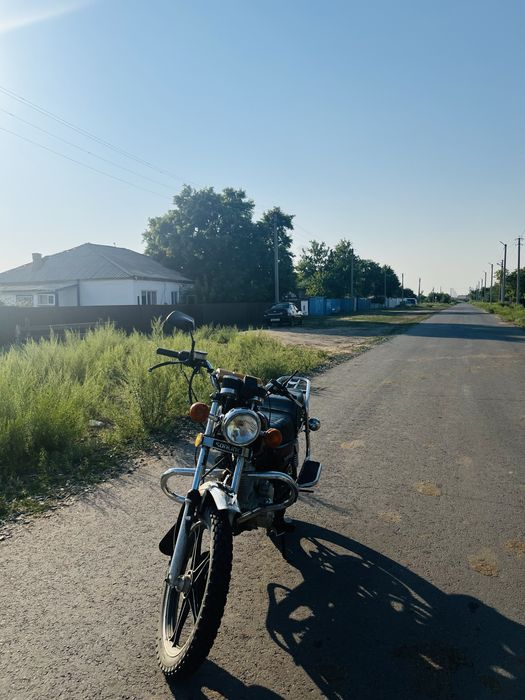Мотоцикл в хорошим состояные